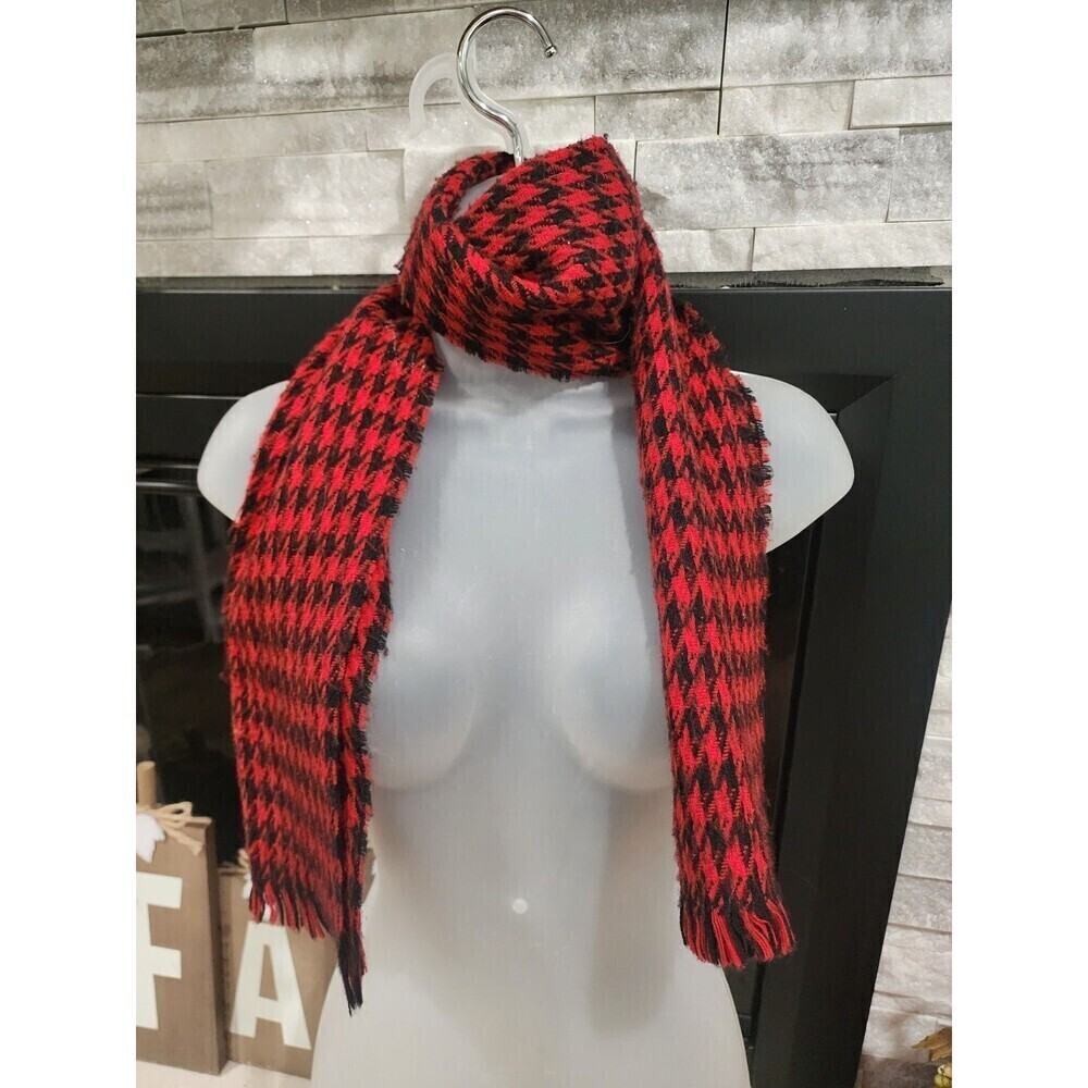 Michelle Stuart Berry & Black Herringbone Scarf 100% Acrylic 52" Lightweight - Picture 1 of 5